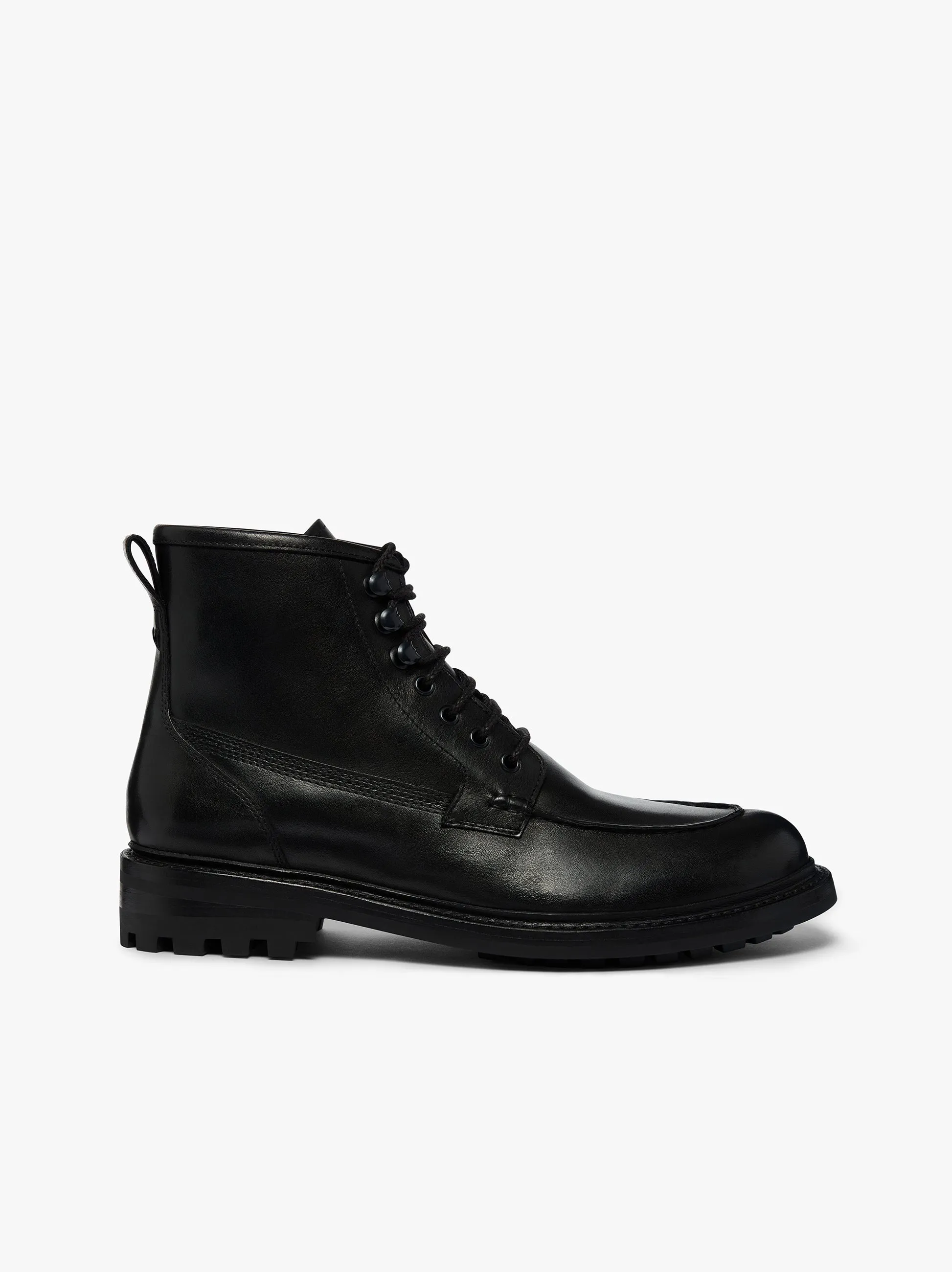 Chase Moc Toe Boots