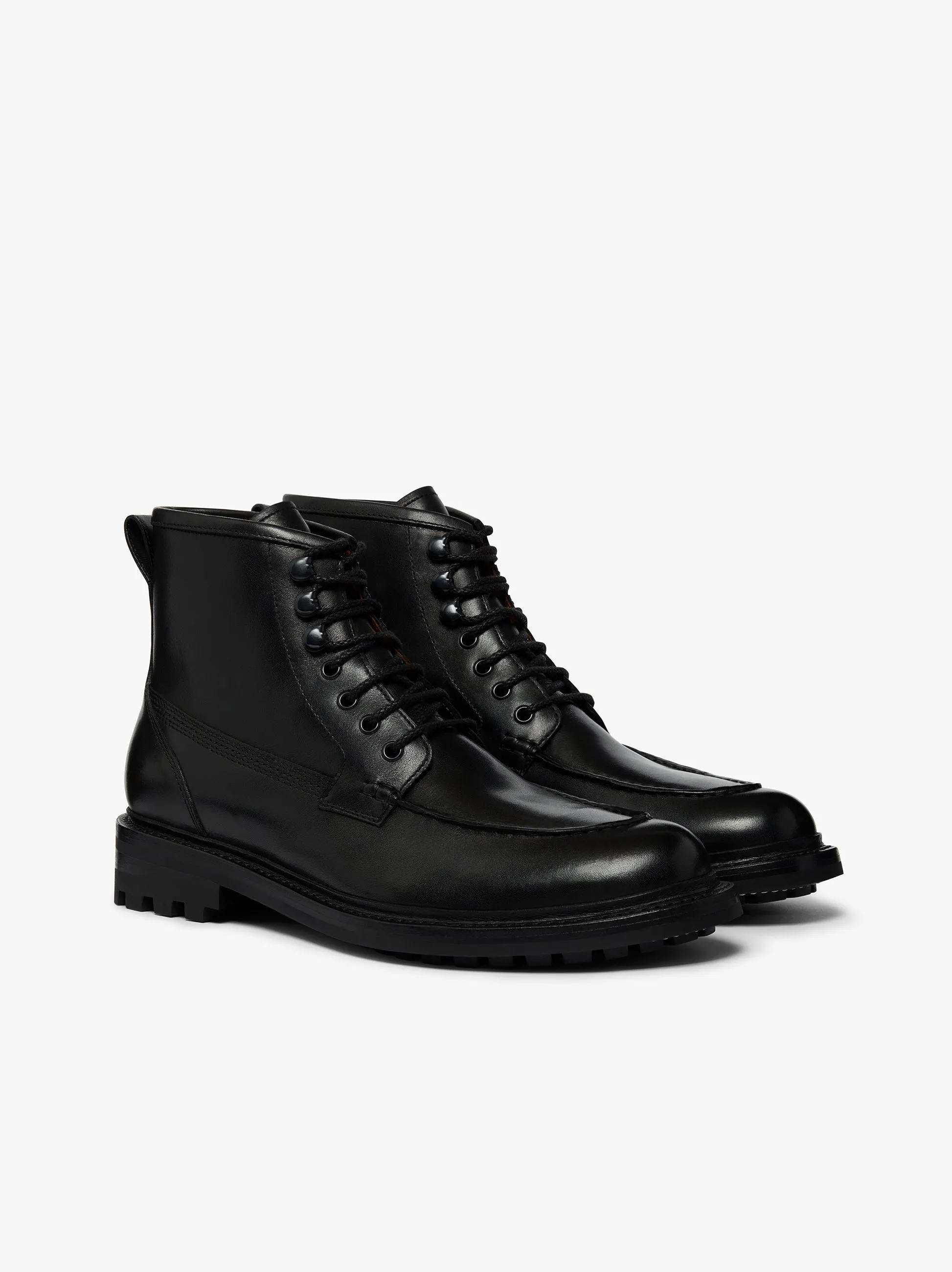 Chase Moc Toe Boots
