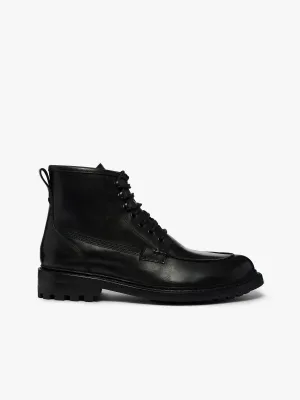 Chase Moc Toe Boots