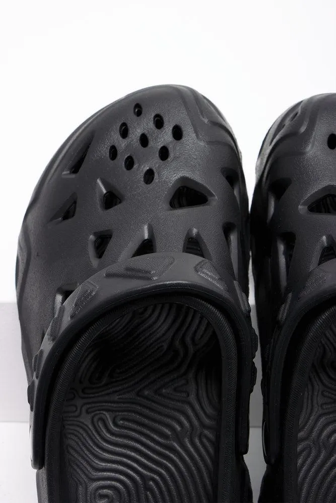 Cut Out Clog Black