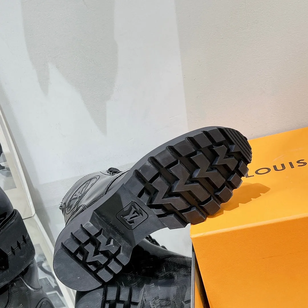High Quality  LUV BOOTS 006