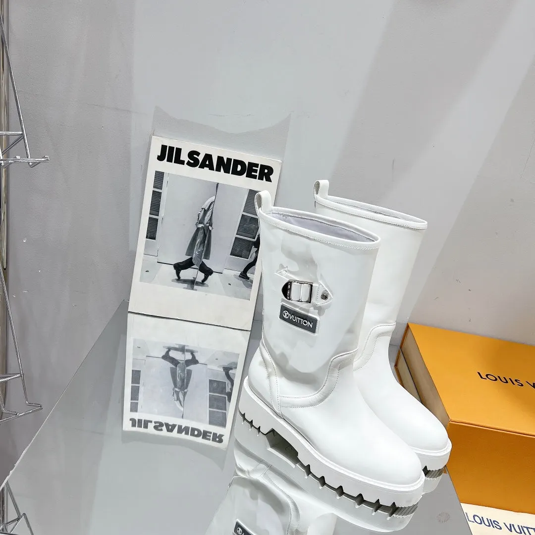 High Quality  LUV BOOTS 014