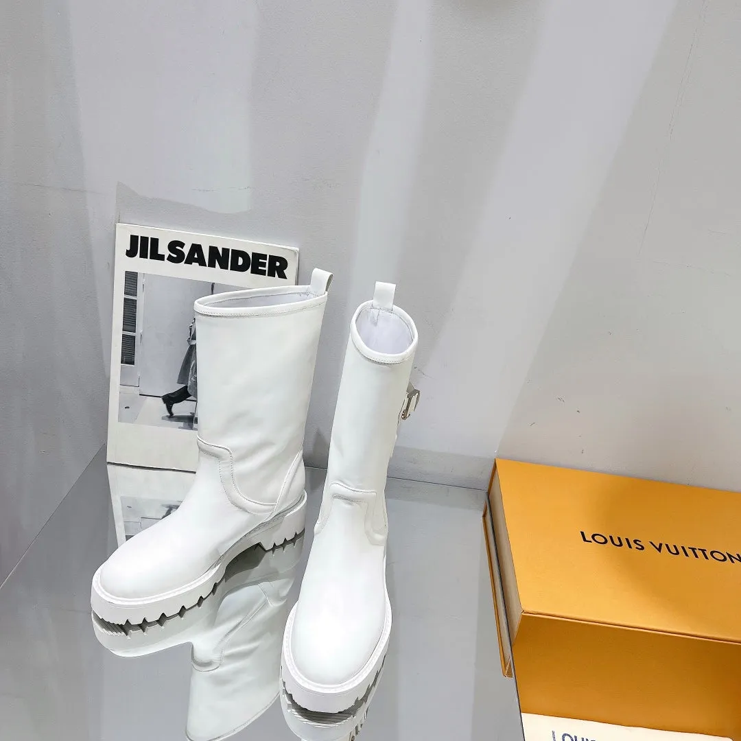 High Quality  LUV BOOTS 014