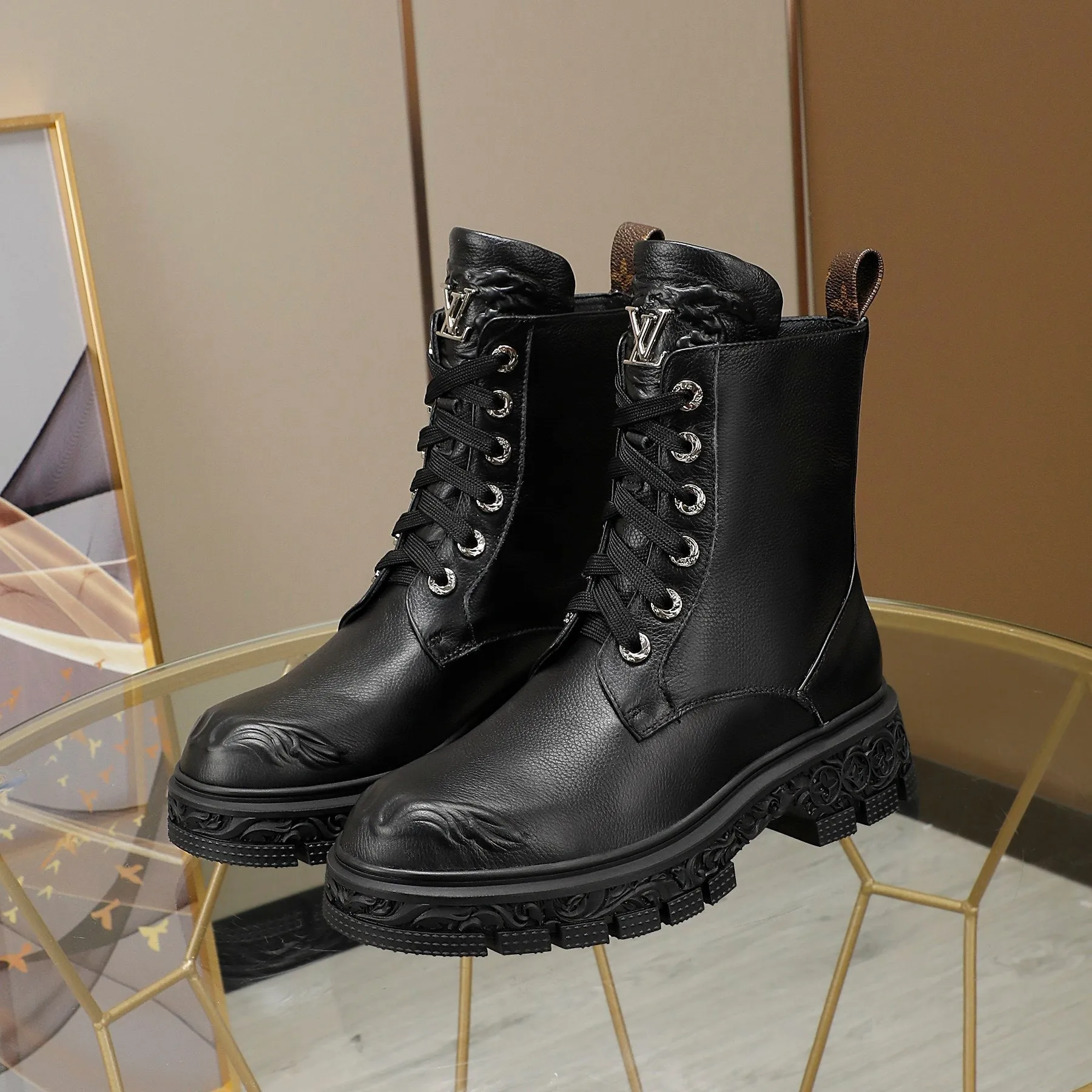 High Quality  LUV BOOTS 036