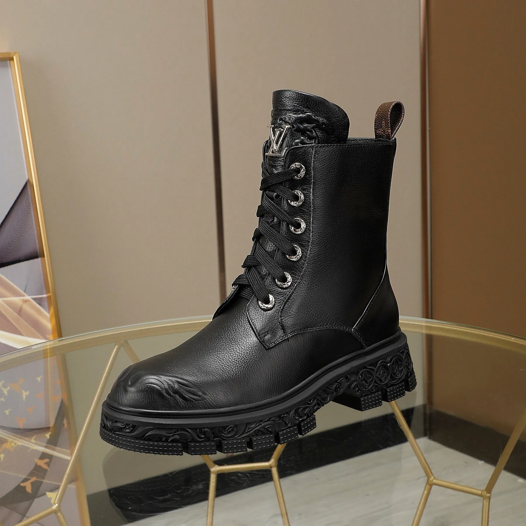 High Quality  LUV BOOTS 036