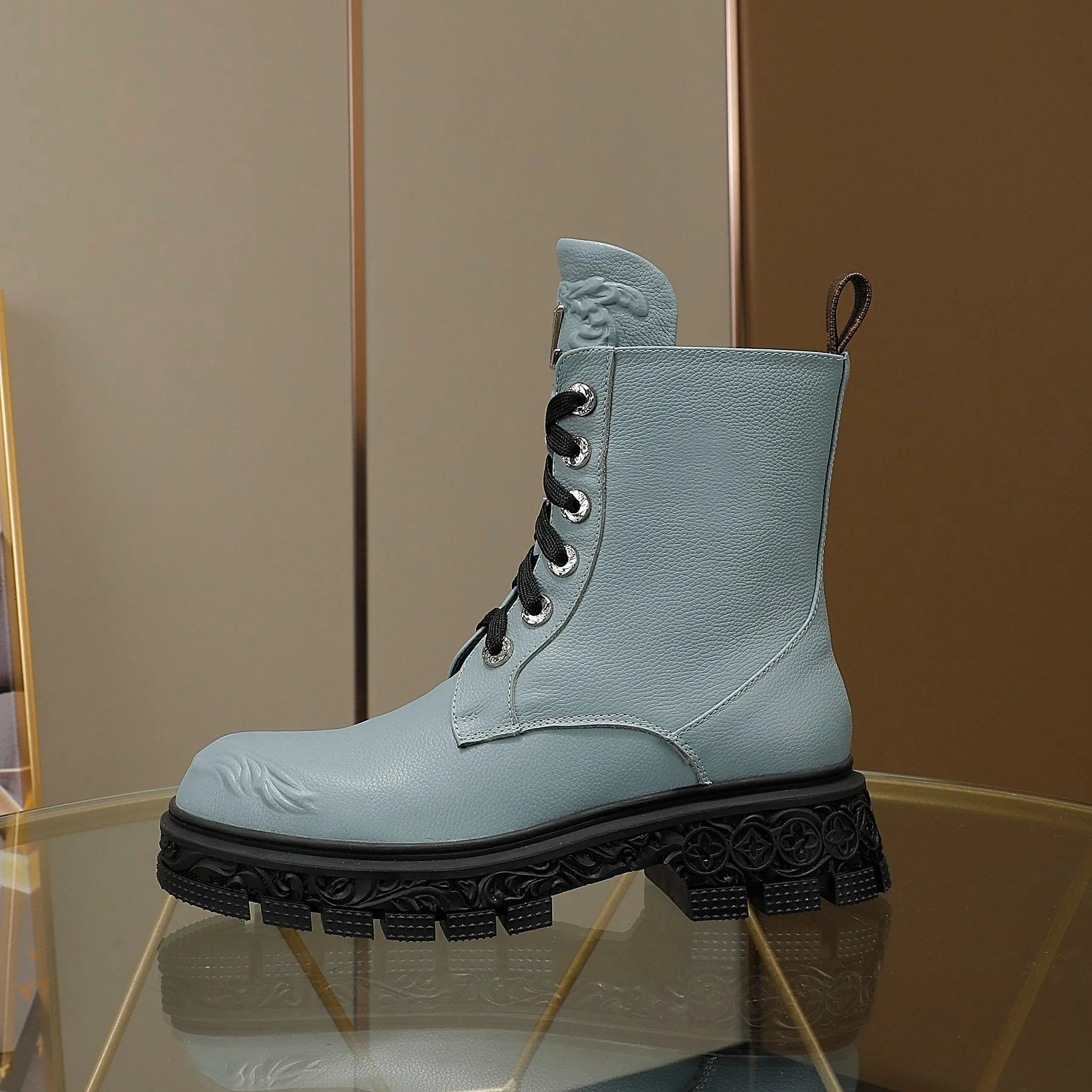 High Quality  LUV BOOTS 037