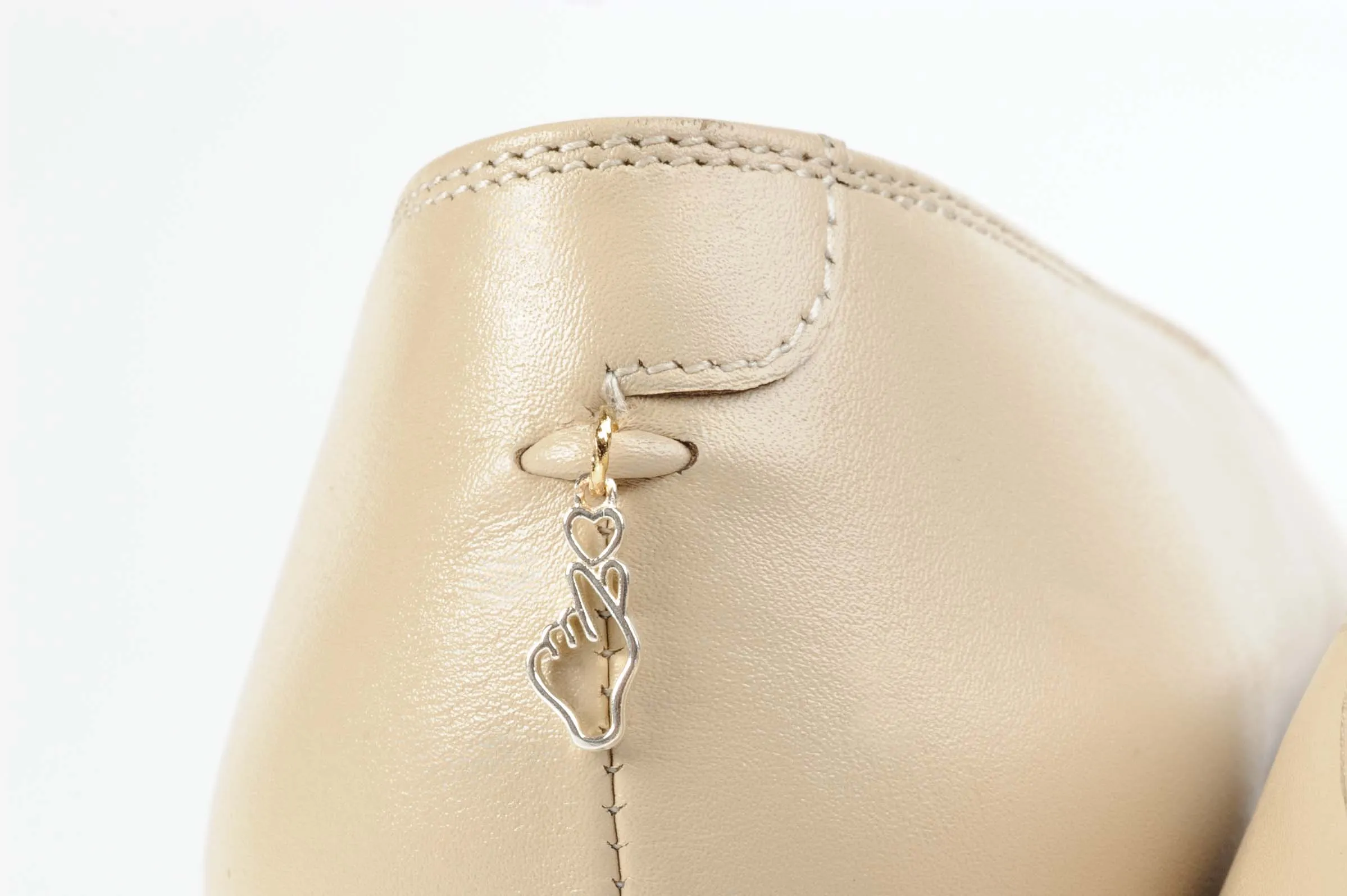 Shoeful Self-Love 2" Chunky Heels: Sarang-Hae